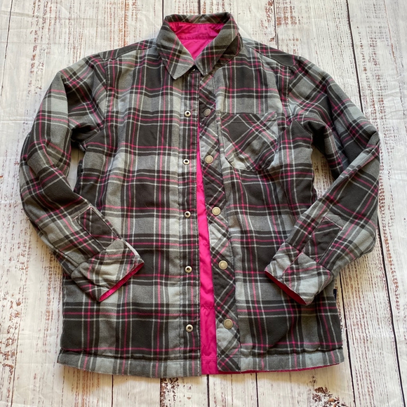 Boys The North Face Reversible Pink Plaid Weather Resistant Flannel Jacket - Picture 1 of 3